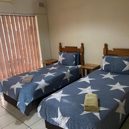 Acquila Guest House 德班 外观 照片