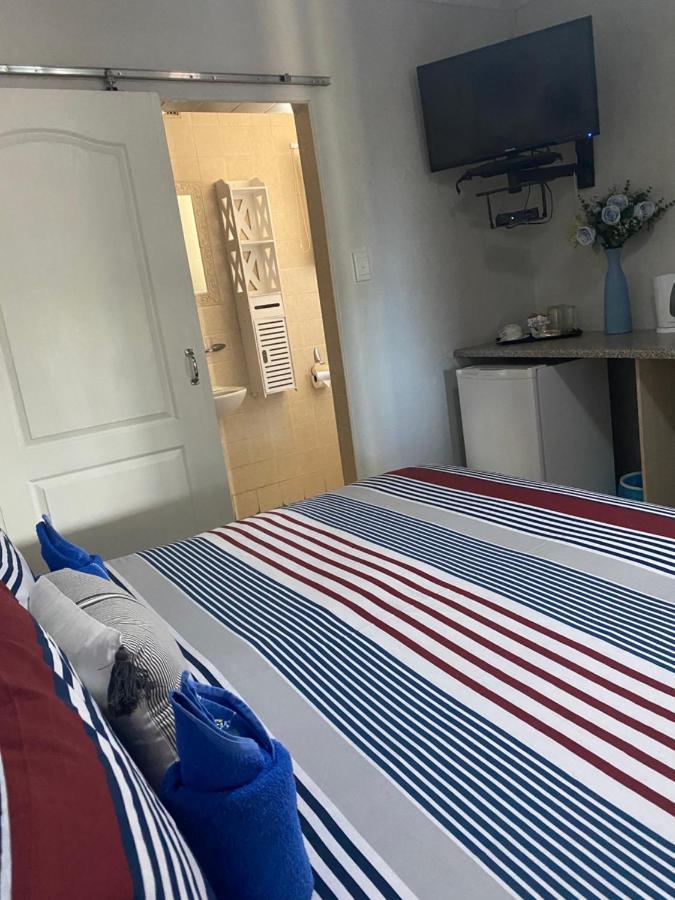 Acquila Guest House 德班 外观 照片